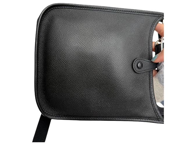 Hermès Mini Evelyne 16 - Pelle Clémence Nera | Hardware in Palladio Nero - vista 11