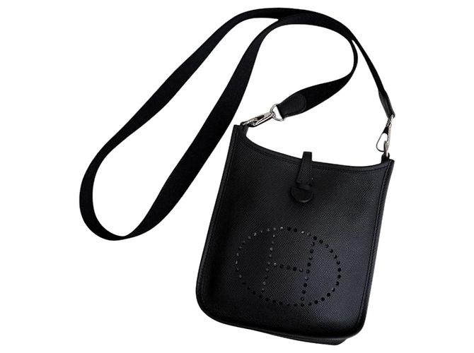 Hermès Mini Evelyne 16 - Pelle Clémence Nera | Hardware in Palladio Nero - vista 4