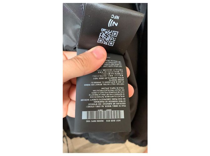 Wendbare schwarze Prada Kapuzenjacke Anthrazitgrau - Ansicht 10