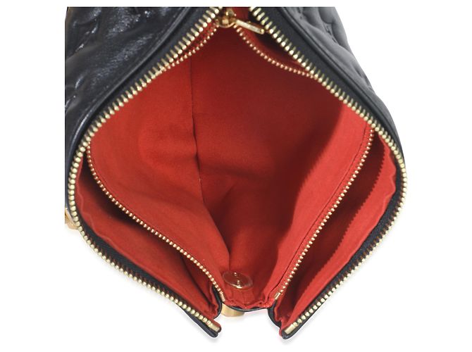Coussin BB in agnello goffrato Monogram nero Louis Vuitton - vista 5