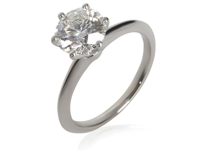 Bague de fiançailles en diamant rond brillant de 1,71 ct de Tiffany & Co. - vue 2