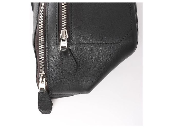 Belt bag Hermès Cityslide Cross PM Taurillon Cristobal in nero C: 2018 Blu navy - vista 10