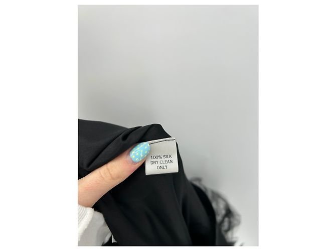 Autre Marque Schwarzes Kleid mit Seidenunterrock - Ansicht 7