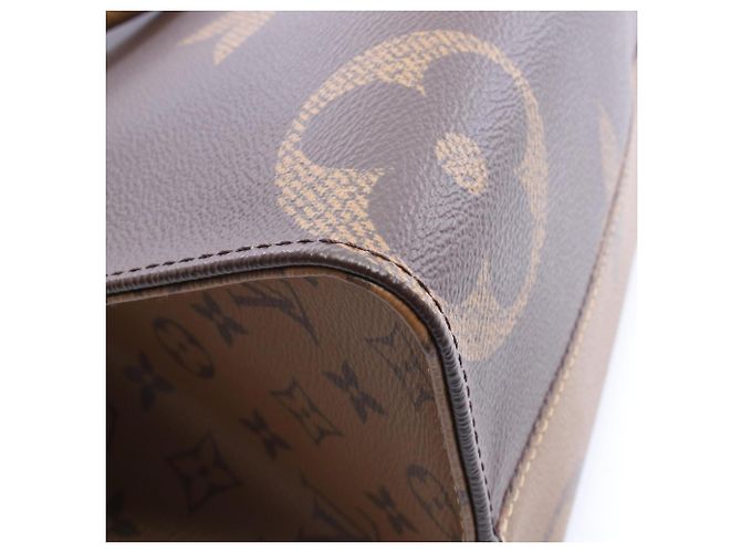 Borsa tote OnTheGo MM Louis Vuitton Marrone Beige Monogramma - vista 7