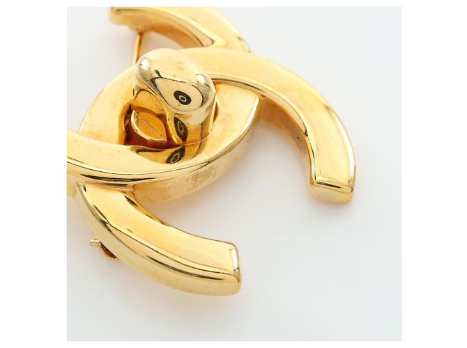 Chanel Coco Mark Gold Plated Brooch Golden - view 4