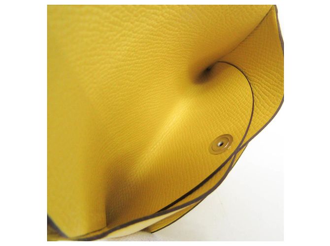 Tarjetero Calvi Duo de cuero Epsom de Hermès en amarillo - vista 4