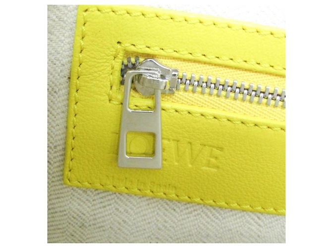 Sac de bureau Loewe Anagram en cuir jaune - vue 16