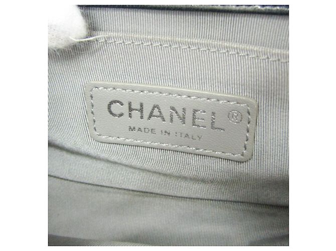 Borsa a Spalla Chanel Boy con Catena Blu navy - vista 14