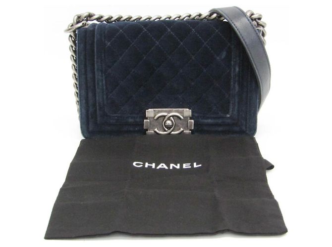 Borsa a Spalla Chanel Boy con Catena Blu navy - vista 2