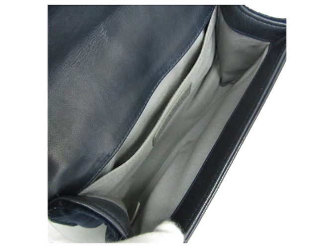 Borsa a Spalla Chanel Boy con Catena Blu navy - vista 4