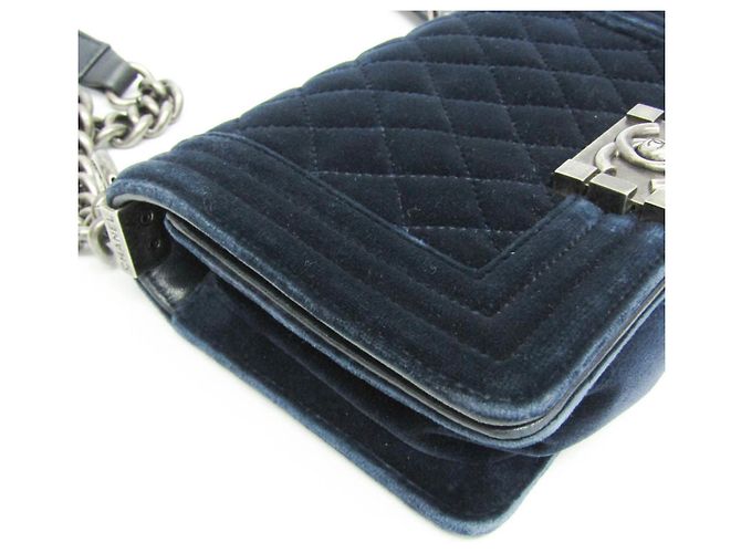Borsa a Spalla Chanel Boy con Catena Blu navy - vista 5