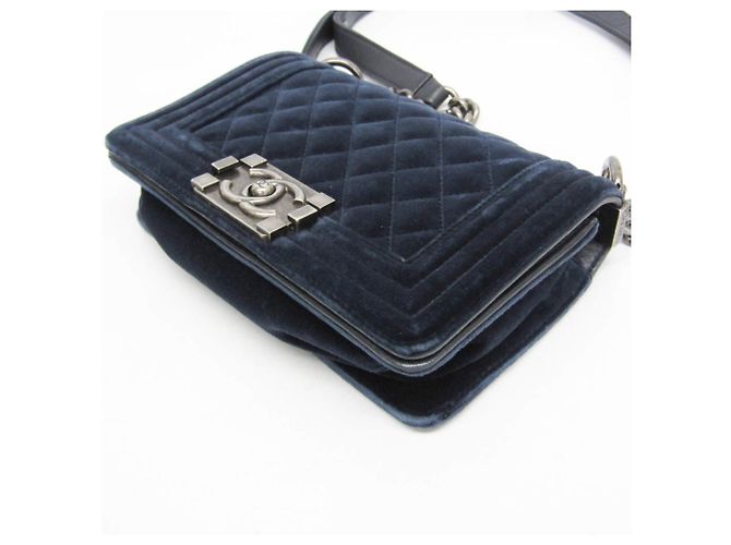 Borsa a Spalla Chanel Boy con Catena Blu navy - vista 6