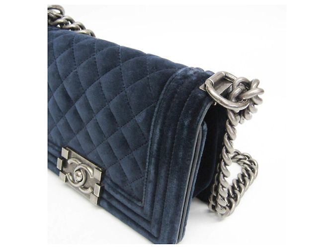 Borsa a Spalla Chanel Boy con Catena Blu navy - vista 8