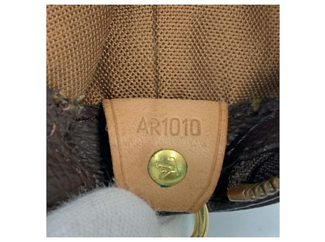 Borsa Tote Cabas Mezzo Monogramma Louis Vuitton Marrone - vista 7