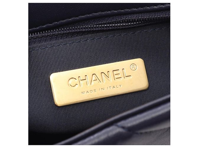 Borsa a Spalla Matelassé Chanel 19 Dixneuf Blu navy - vista 4
