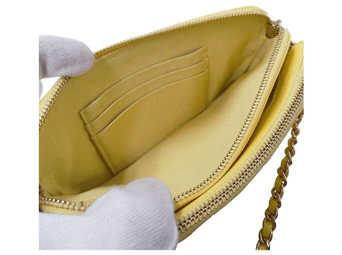 Portafoglio a spalla con catena gialla Chanel Giallo - vista 8