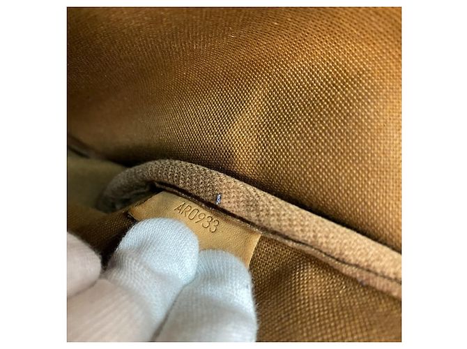 Borsa a Spalla Saumur 30 Monogram Louis Vuitton Marrone - vista 14