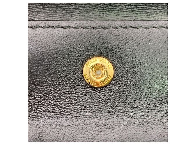 Cartera Miu Miu Matelassé de tres pliegues en negro - vista 10