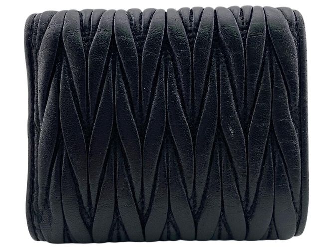 Cartera Miu Miu Matelassé de tres pliegues en negro - vista 2