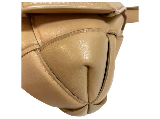 Borsa a Spalla Maxi Intrecciato 2 in 1 di Bottega Veneta Beige - vista 4