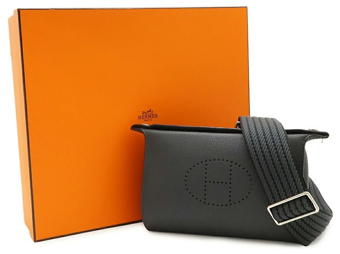 Borsa a Spalla Evelyne in Pelle Togo di Hermès - vista 9