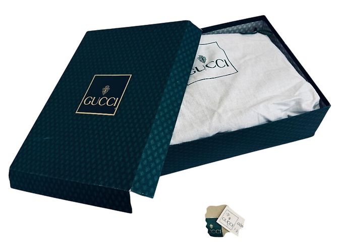 Pochette in pelle marrone con logo GG di Gucci - vista 13