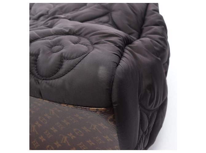 Borsa tote LV Pillow OnTheGo GM di Louis Vuitton Marrone Nero - vista 6