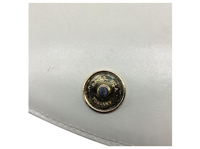Yves Saint Laurent Borsa a Spalla Joan Trapuntata di Saint Laurent in Pelle di Vitello Bianca - vista 11