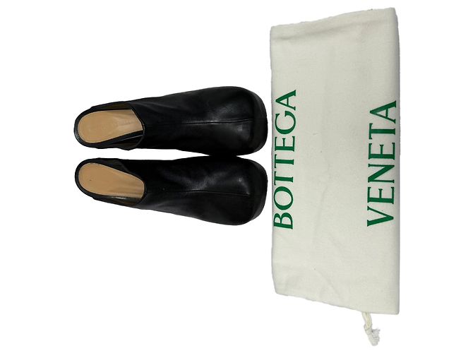 Mule a piattaforma audaci Bottega Veneta in pelle nera Nero - vista 10