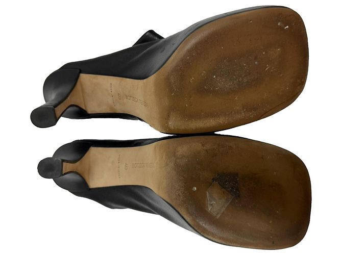 Mule a piattaforma audaci Bottega Veneta in pelle nera Nero - vista 7