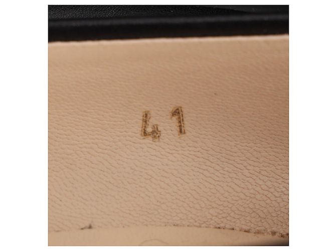Pumps in pelle nera a punta affilata Tod's Nero - vista 10