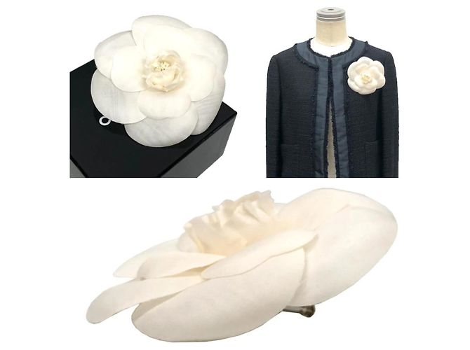 Timeless Chanel Camellia Corsage Brooch White - view 2