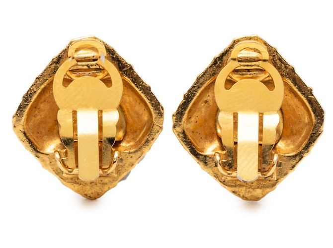 Orecchini a clip in matelassé dorato Chanel D'oro - vista 2