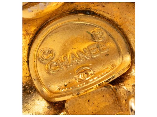Orecchini a clip in matelassé dorato Chanel D'oro - vista 3