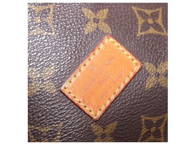 Louis Vuitton Saumur Monogram Canvas 30 Marrone - vista 6