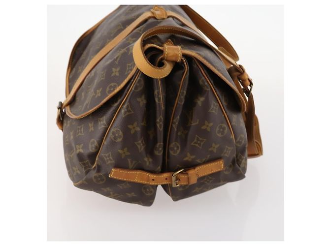 Louis Vuitton Saumur Monogram Canvas 35 Marrone - vista 4