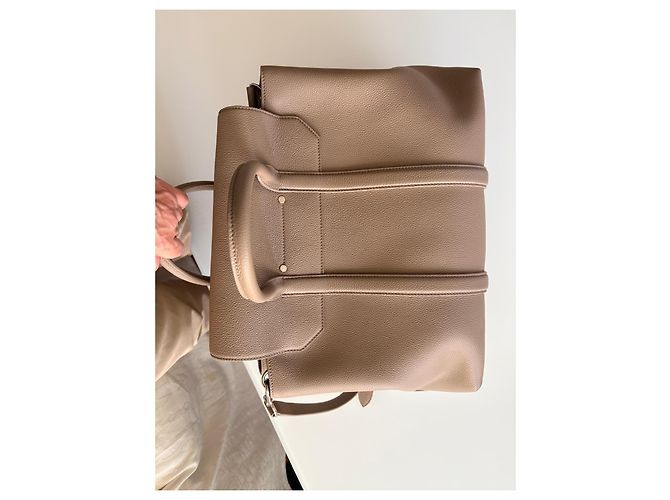 Sac tote Louis Vuitton Georges MM Gris en cuir Beige - vue 2