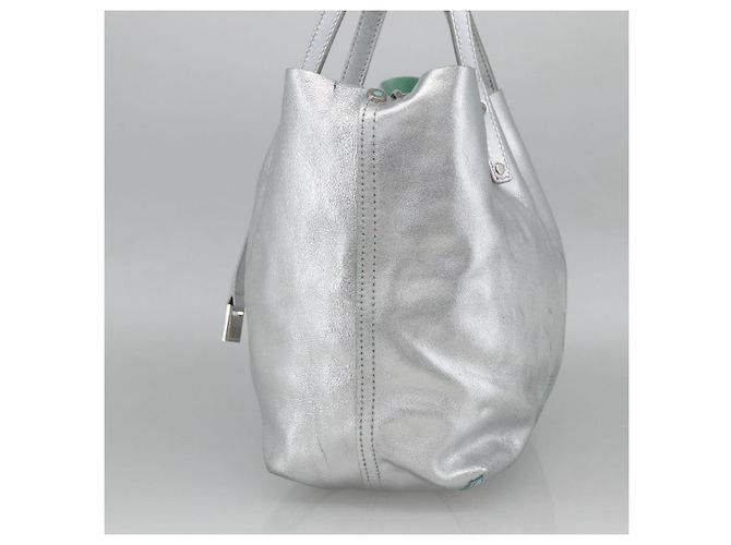 Autre Marque Borsa tote reversibile in pelle argento Auth YKZ1080 di TIFFANY&Co. - vista 4