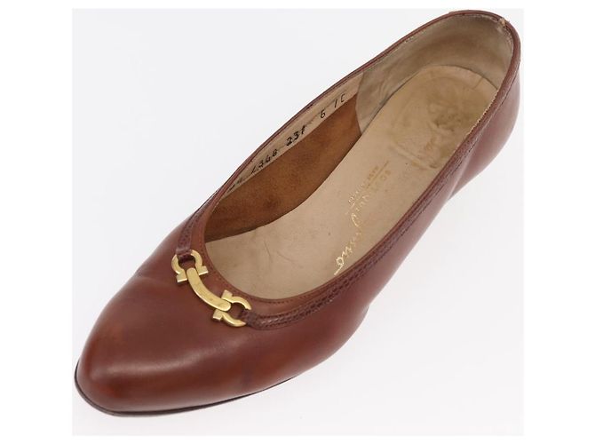 Salvatore Ferragamo Décolleté in Pelle 6 Marrone Auth 174642A - vista 24