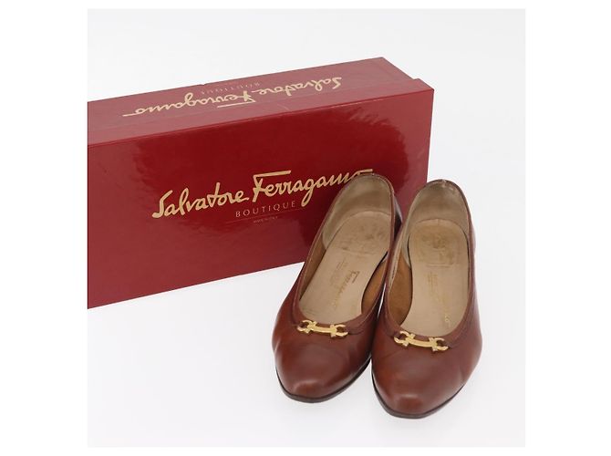 Salvatore Ferragamo Décolleté in Pelle 6 Marrone Auth 174642A - vista 37