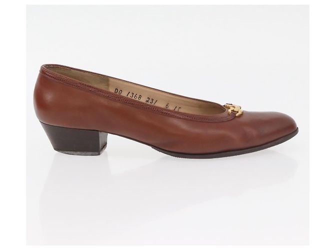 Salvatore Ferragamo Décolleté in Pelle 6 Marrone Auth 174642A - vista 4