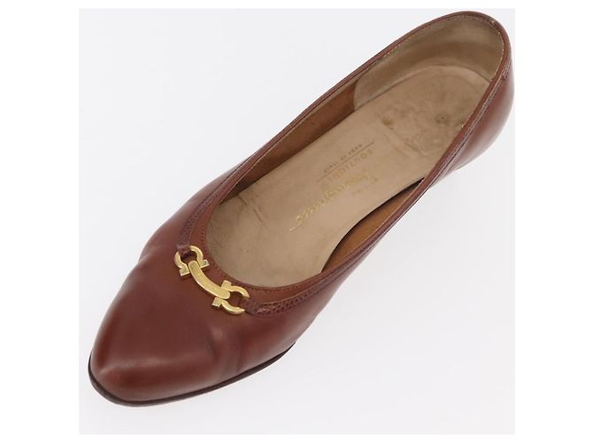 Salvatore Ferragamo Décolleté in Pelle 6 Marrone Auth 174642A - vista 6