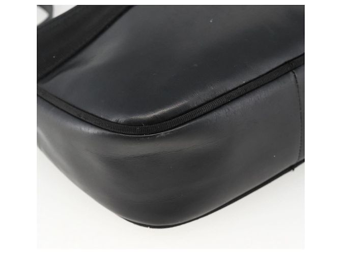 Borsa a Spalla Vala in Pelle Nera e Oro Salvatore Ferragamo Auth BA11993 Nero D'oro - vista 14