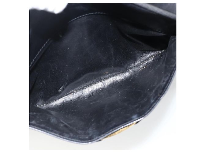 Borsa a Spalla Vala in Pelle Nera e Oro Salvatore Ferragamo Auth BA11993 Nero D'oro - vista 21