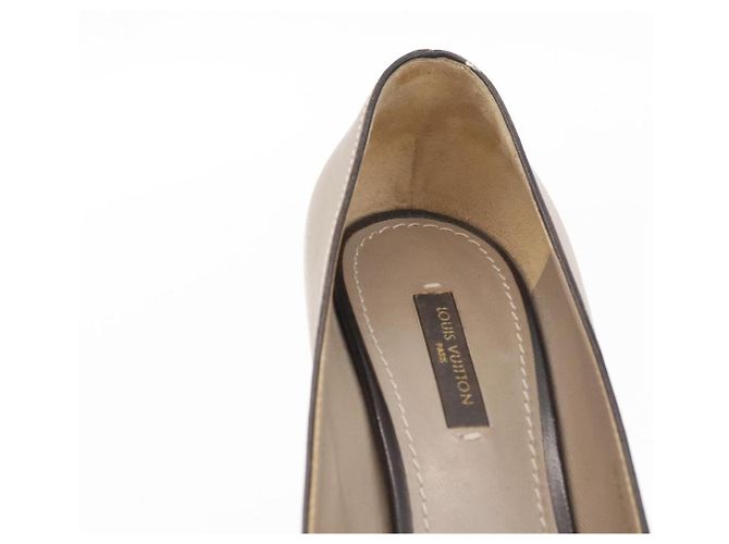 LOUIS VUITTON Absatzschuhe aus Leder 35 1/2 Beige LV Auth 174620A - Ansicht 34