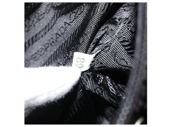 Borsa Tote Prada in nylon nera Auth 174737 Nero - vista 11