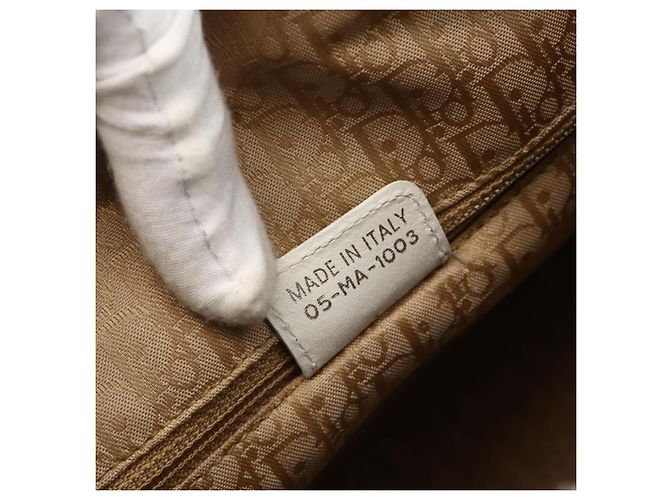 Christian Dior Borsa a mano Lady Dior Canage in pelle bianca e argento Auth YKZ152 Bianco - vista 12