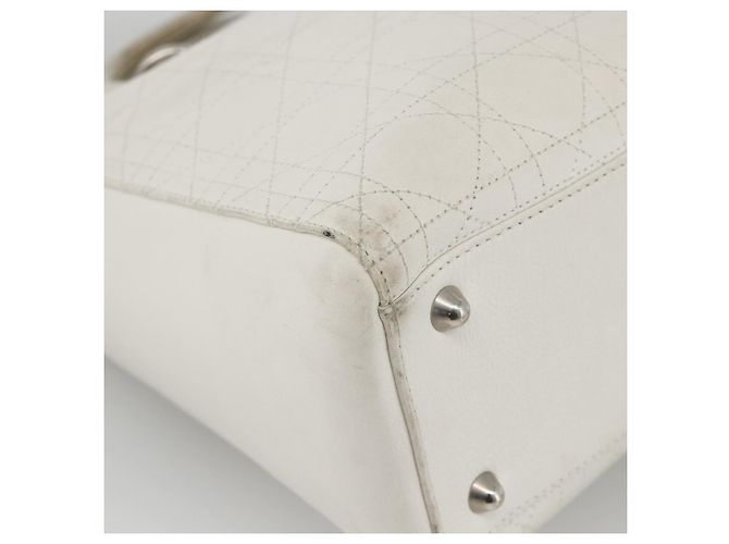 Christian Dior Borsa a mano Lady Dior Canage in pelle bianca e argento Auth YKZ152 Bianco - vista 14