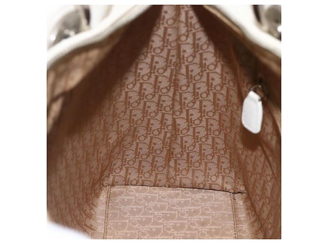 Christian Dior Borsa a mano Lady Dior Canage in pelle bianca e argento Auth YKZ152 Bianco - vista 20