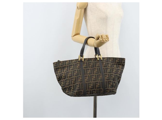 Borsa a mano in tela Zucca FENDI nera marrone oro Auth YKZ069 Nero D'oro - vista 23